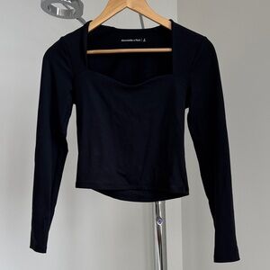 Abercrombie & Fitch Black Sweetheart Long Sleeve Top